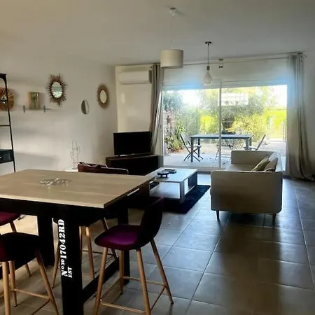 Maison Au Coeur Des Vignes Hébergement de vacances *